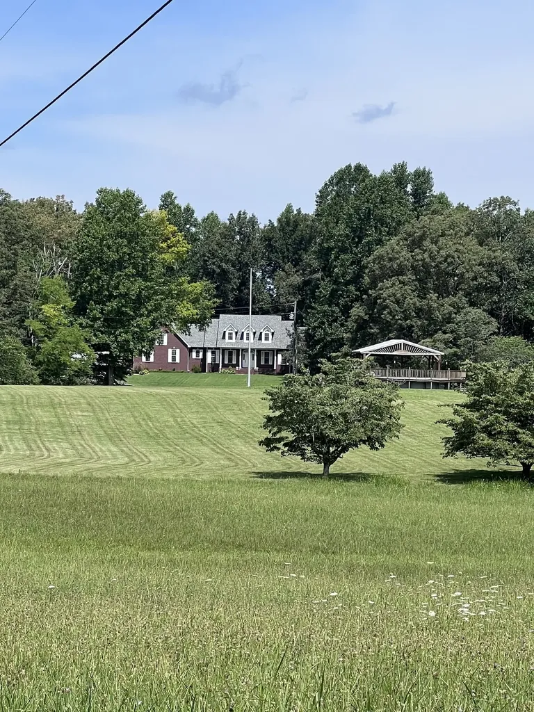 420 Shangri Lane Woodbury TN 37190