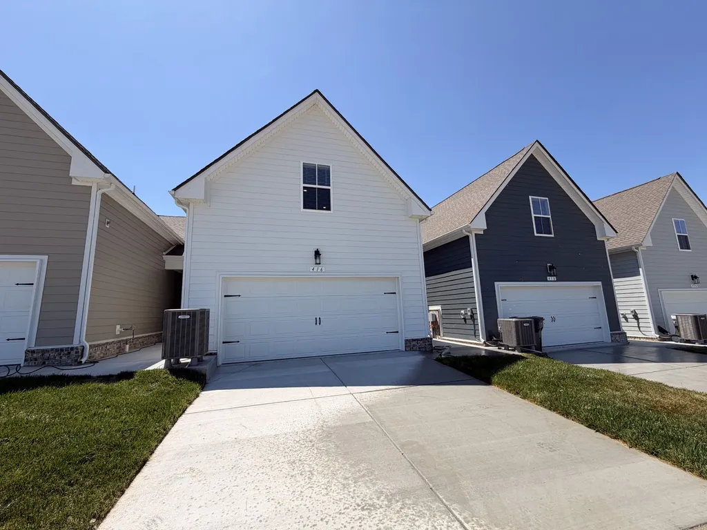 416 W Stonehaus Crossing Antioch TN 37013