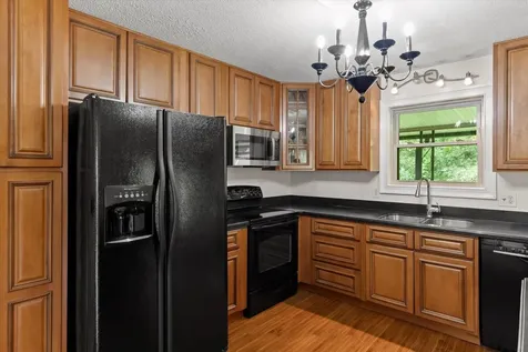 74 Kriswood Drive Rossville GA 30741