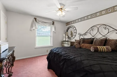 74 Kriswood Drive Rossville GA 30741