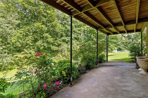74 Kriswood Drive Rossville GA 30741