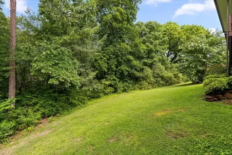 74 Kriswood Drive Rossville GA 30741