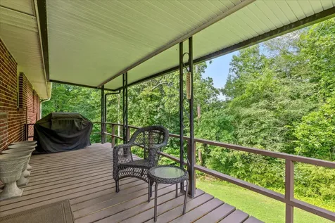 74 Kriswood Drive Rossville GA 30741