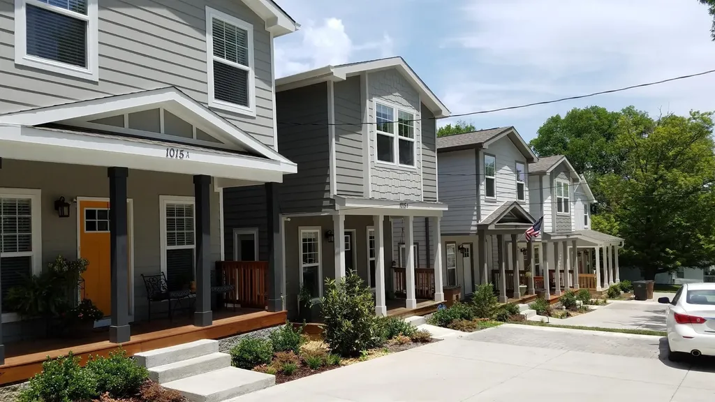 1015 Elvira Avenue Nashville TN 37216