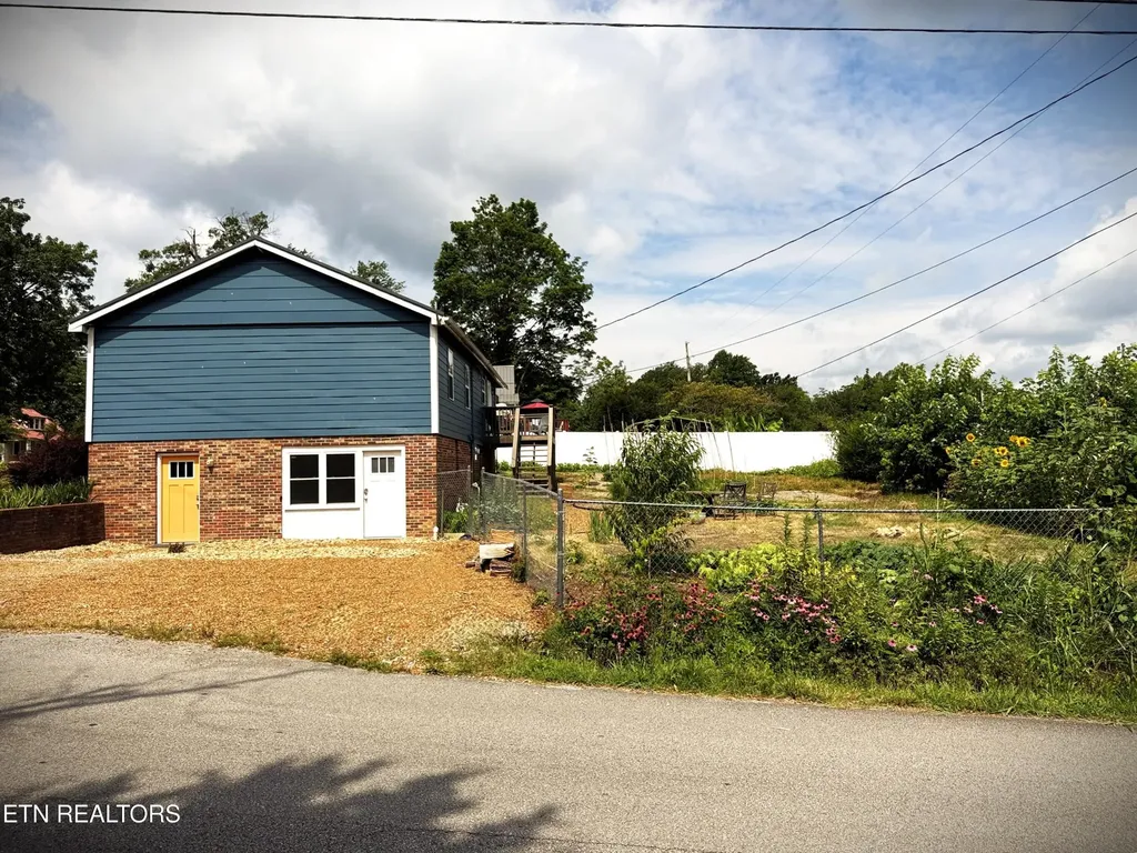 298 E Jere Whitson Road Cookeville TN 38501