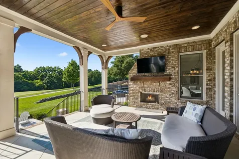 7036 Lanceleaf Drive College Grove TN 37046