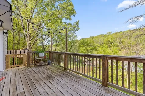 512 Hedgewood Drive Chattanooga TN 37405