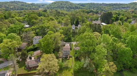 512 Hedgewood Drive Chattanooga TN 37405