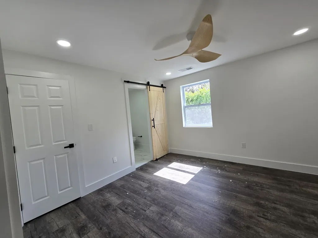 353 Hickory Heights Clarksville TN 37040