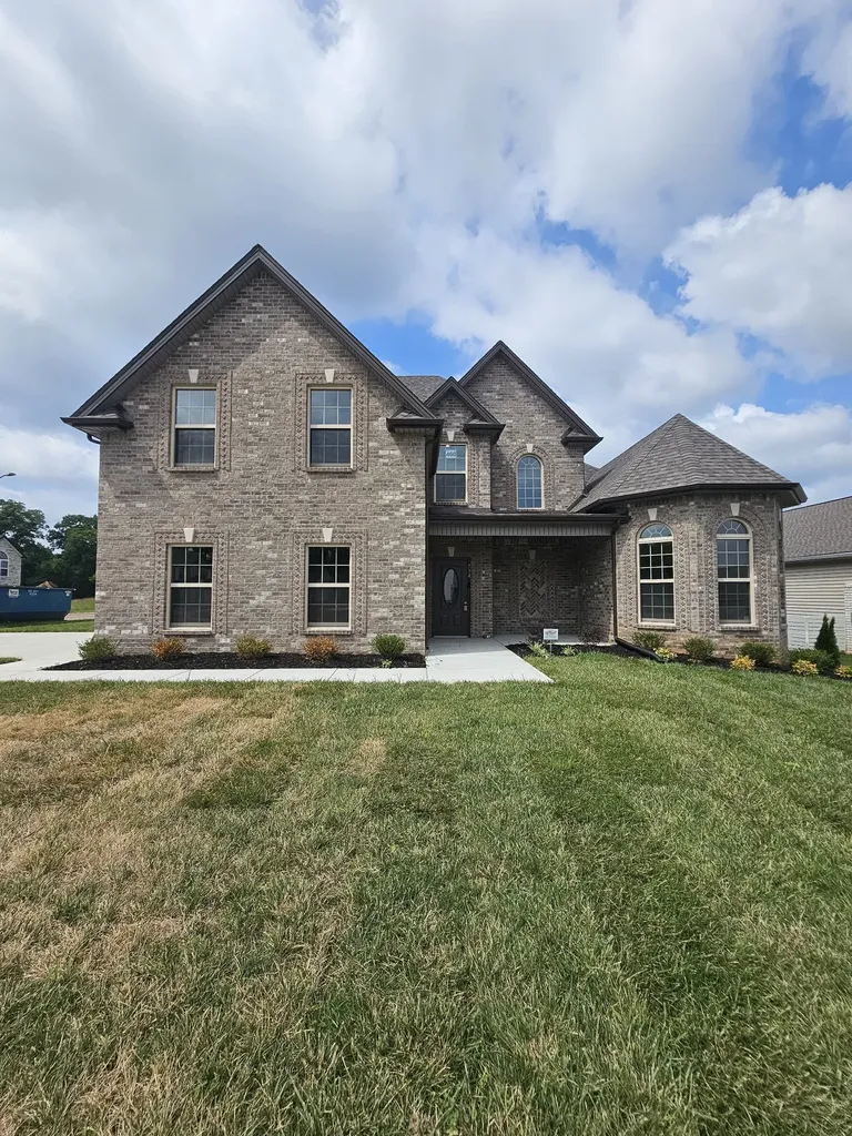 734 Shoemaker Lane Clarksville TN 37043