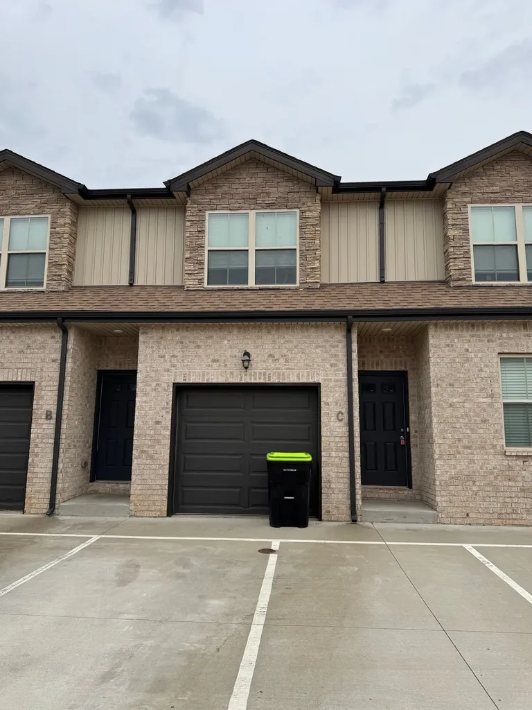 295 Smithson Lane Clarksville TN 37040