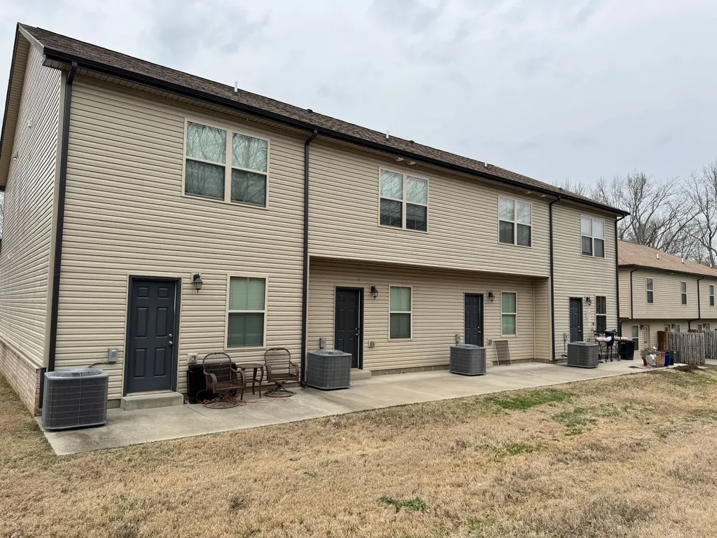295 Smithson Lane Clarksville TN 37040
