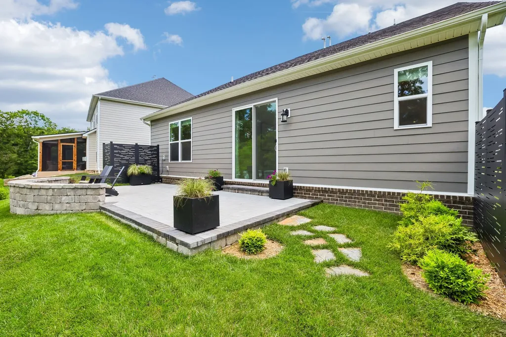 4044 Rosa Drive Nolensville TN 37135