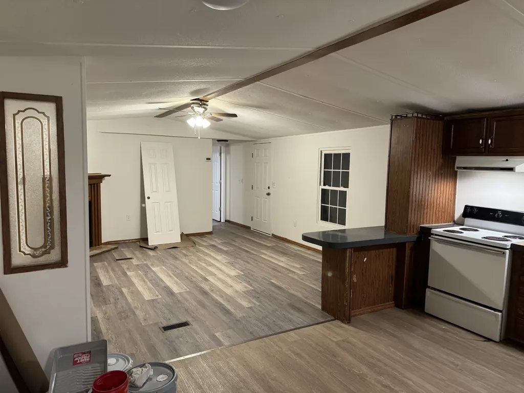 10926 Old County Line Road Bon Aqua TN 37025