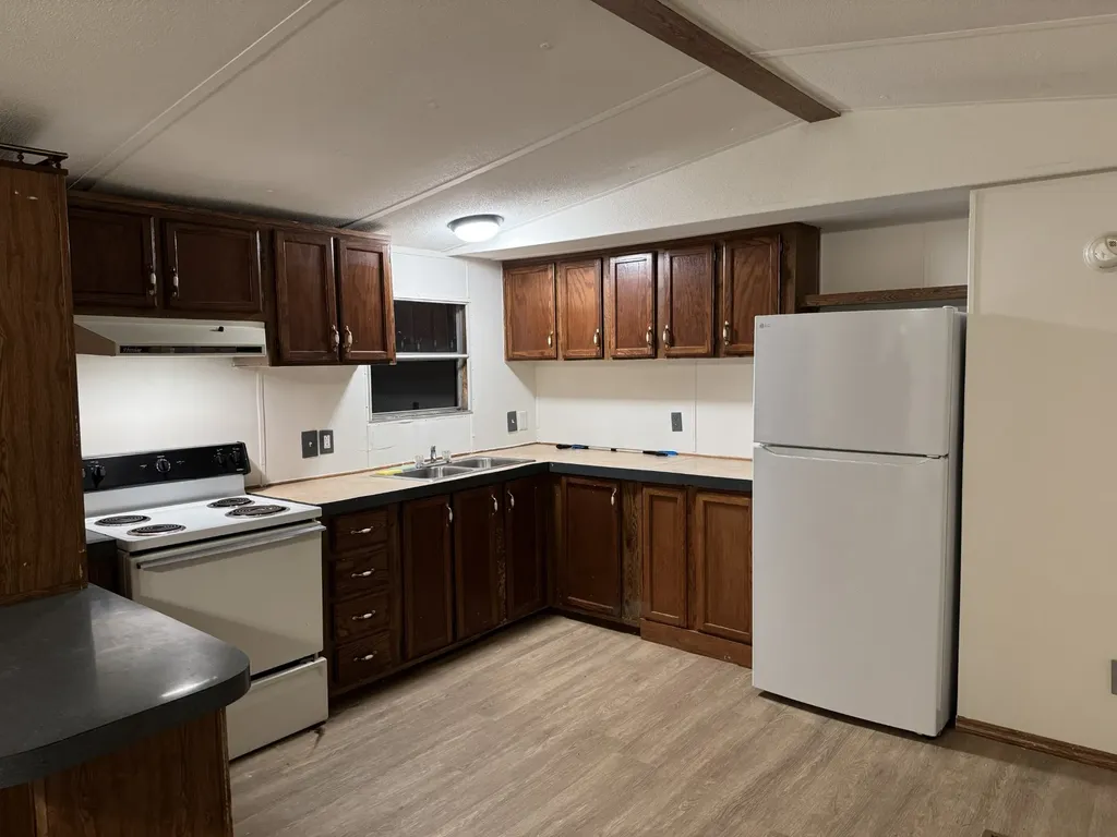 10926 Old County Line Road Bon Aqua TN 37025