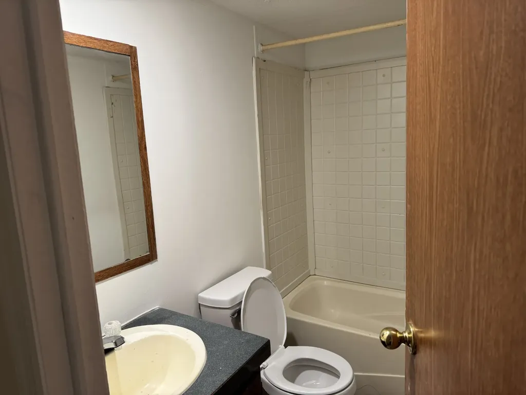 10926 Old County Line Road Bon Aqua TN 37025