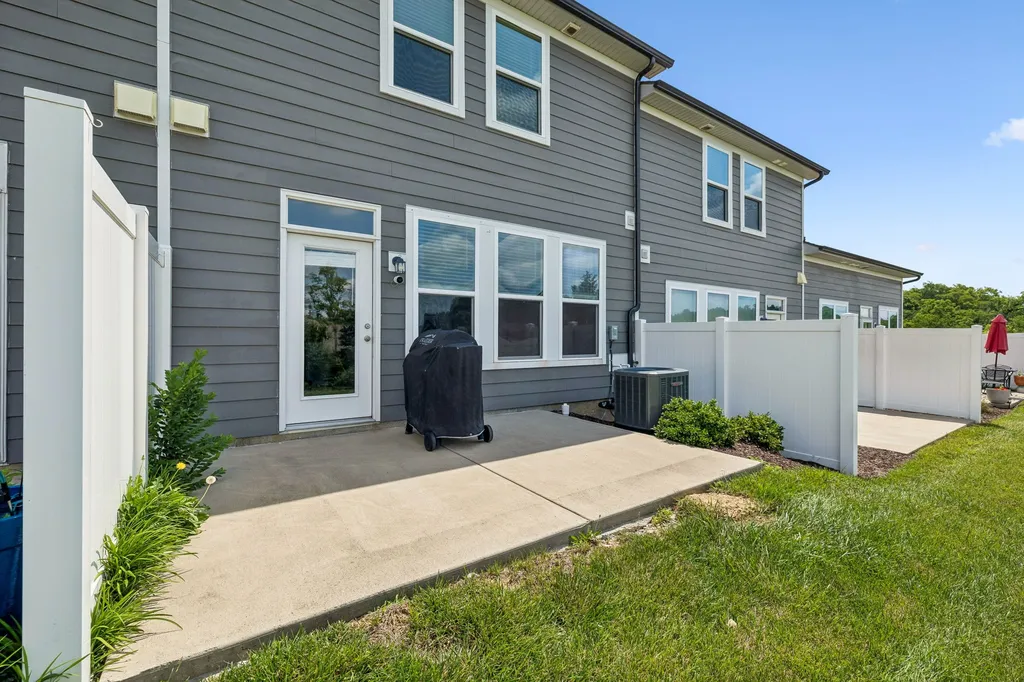 406 Wooden Shoe Way Lebanon TN 37090