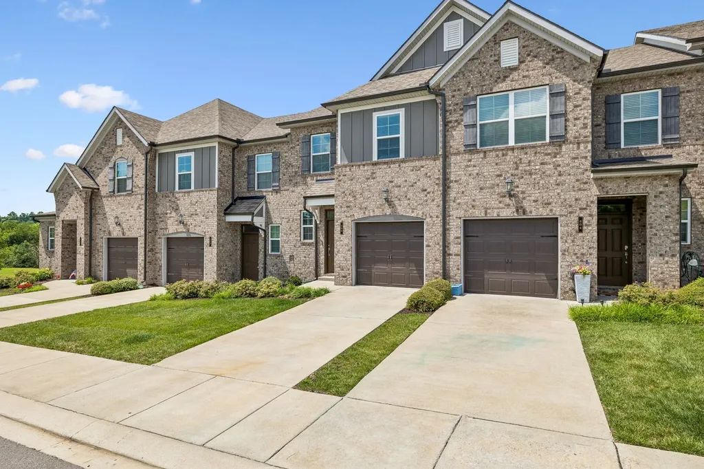 406 Wooden Shoe Way Lebanon TN 37090