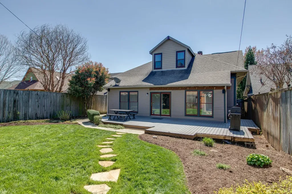 1305 Gartland Avenue Nashville TN 37206