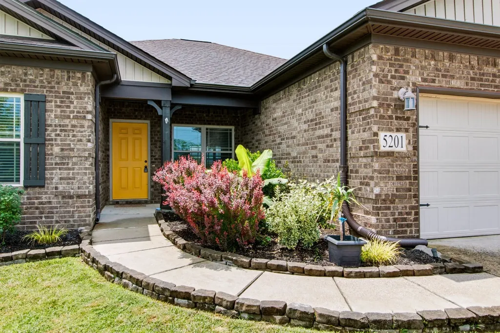 5201 Sierra Court Chapel Hill TN 37034