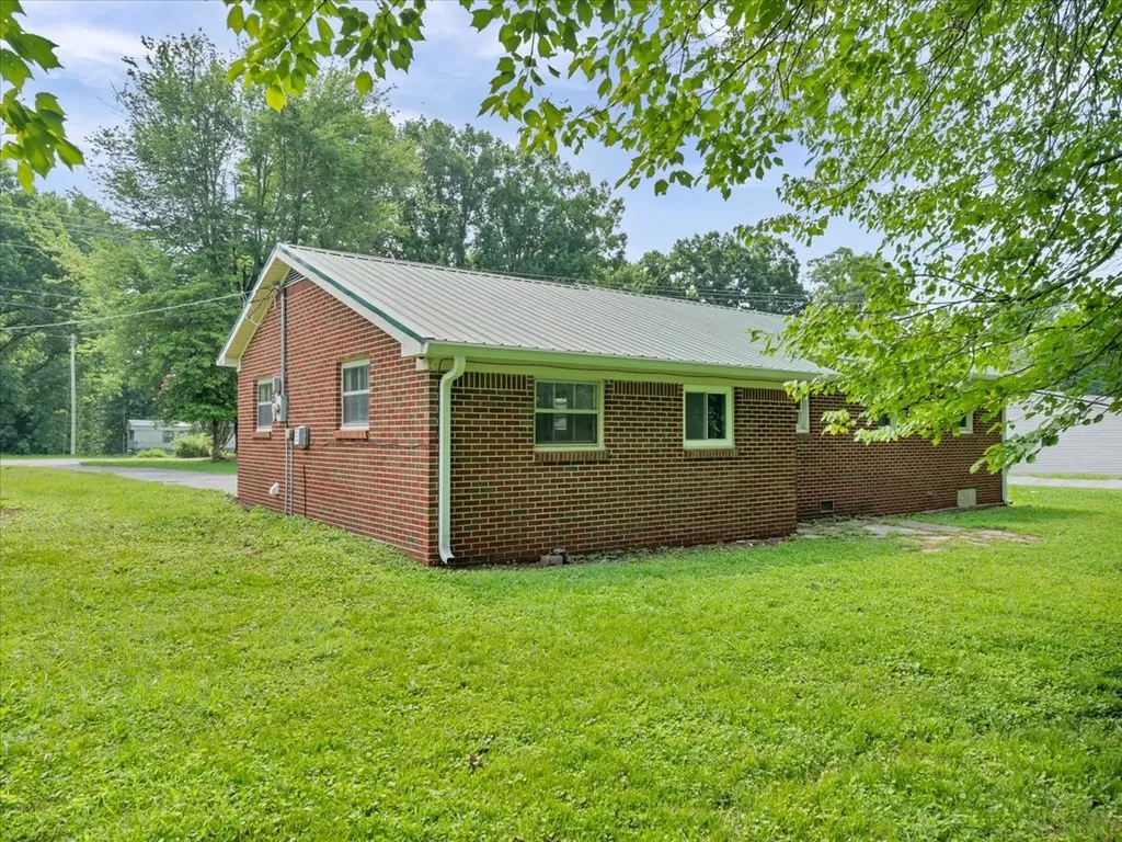 111 Mcdougal Road Fayetteville TN 37334