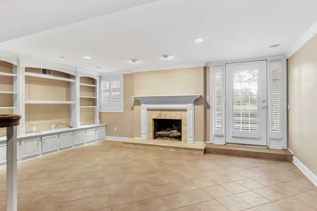 1201 Nashville Pike Gallatin TN 37066