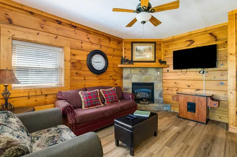 845 Golf View Boulevard Pigeon Forge TN 37863