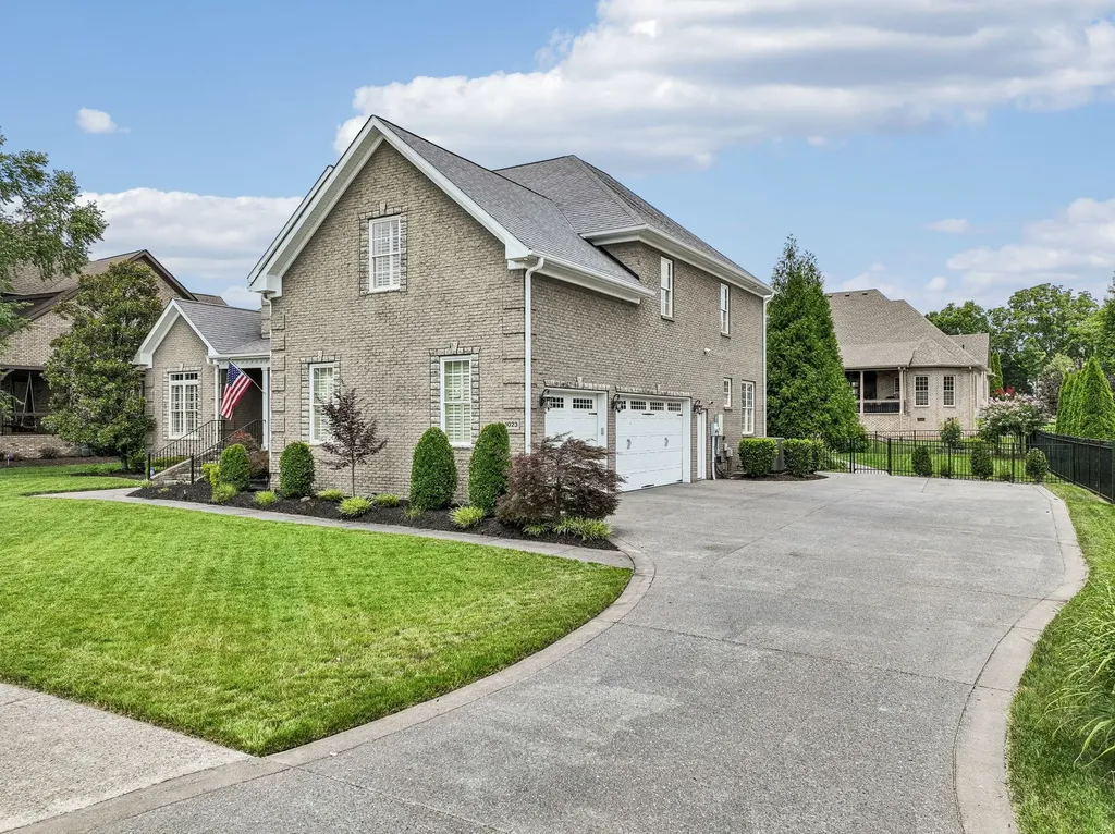 1023 Gadwall Circle Hendersonville TN 37075