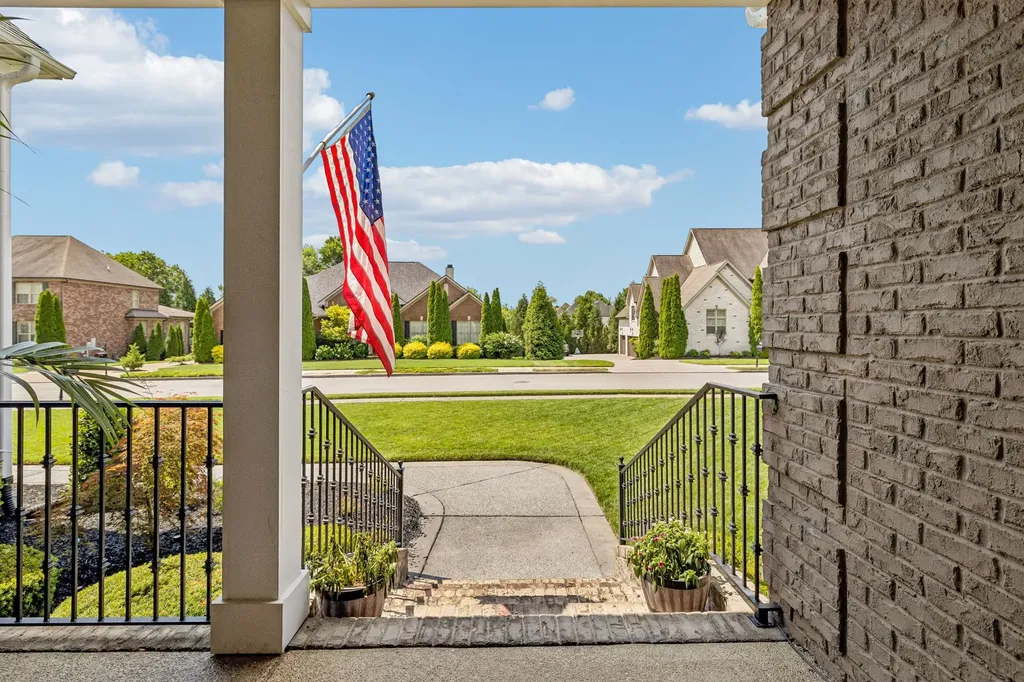 1023 Gadwall Circle Hendersonville TN 37075