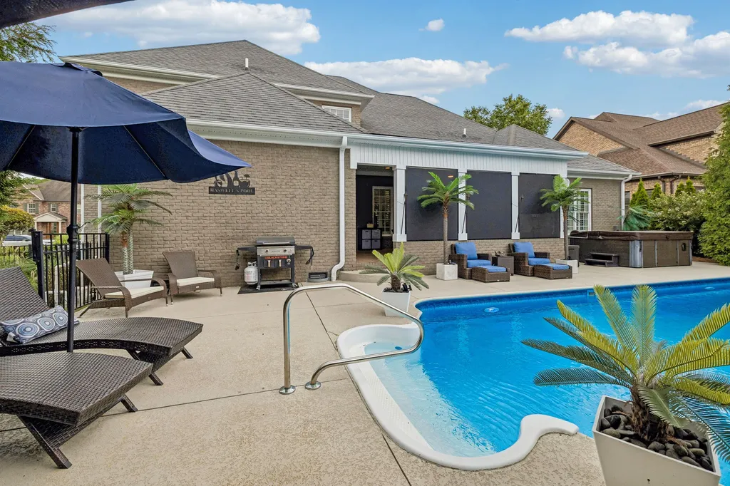 1023 Gadwall Circle Hendersonville TN 37075