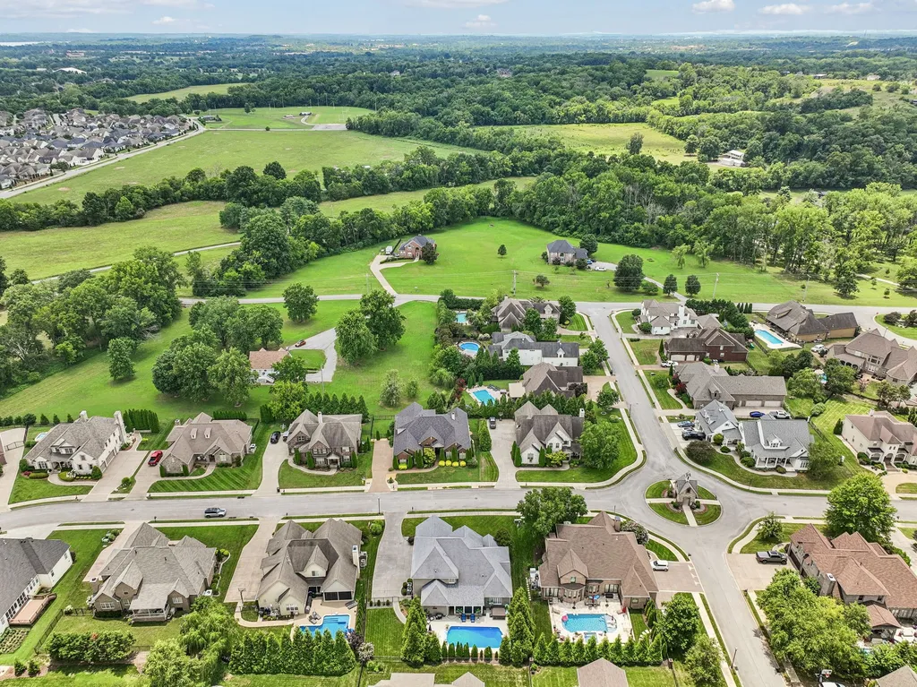 1023 Gadwall Circle Hendersonville TN 37075