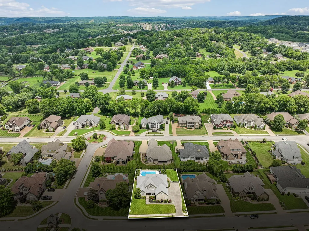 1023 Gadwall Circle Hendersonville TN 37075