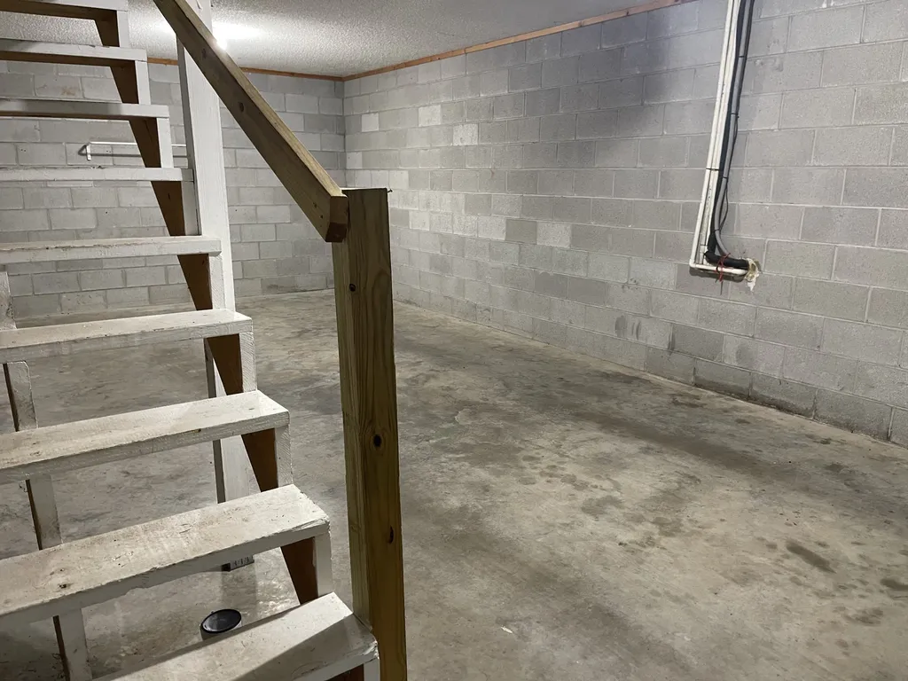 8049 Hillsboro Highway Hillsboro TN 37342