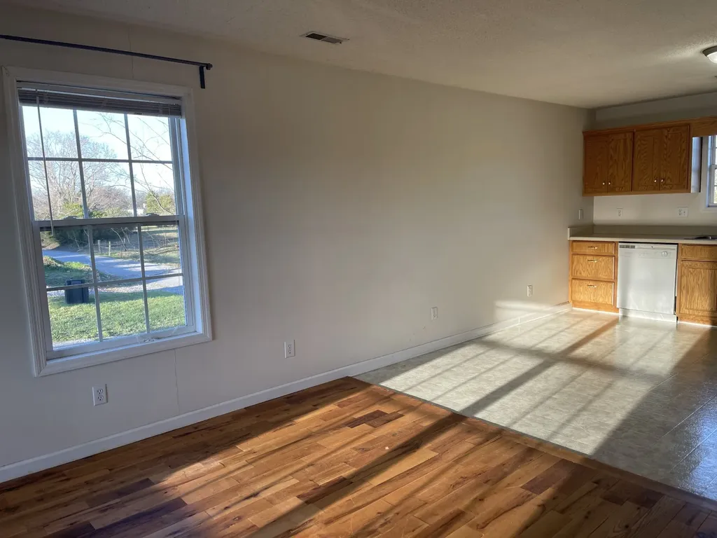 8049 Hillsboro Highway Hillsboro TN 37342