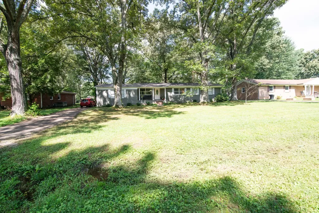207 Old Fort Street Tullahoma TN 37388