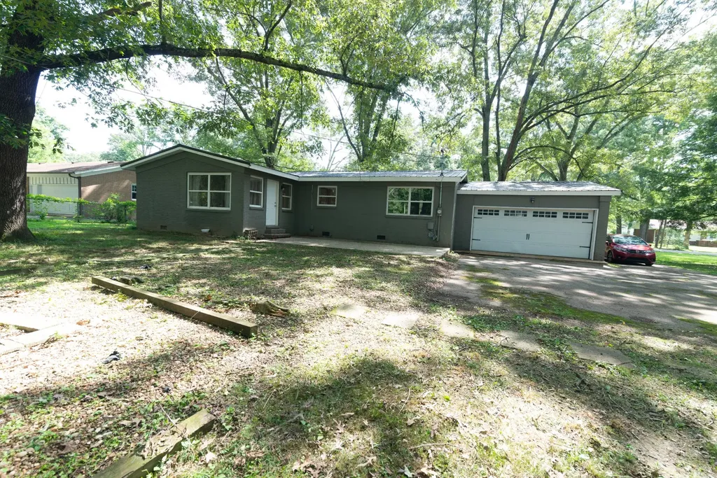 207 Old Fort Street Tullahoma TN 37388