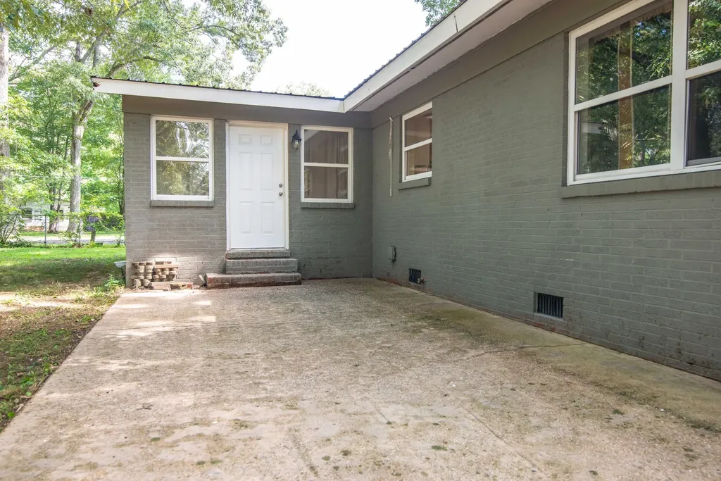 207 Old Fort Street Tullahoma TN 37388