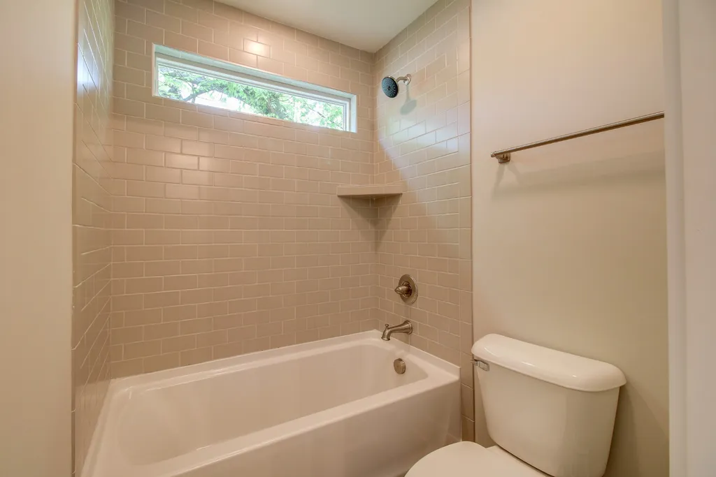 1823A 11th Ave, N Nashville TN 37208