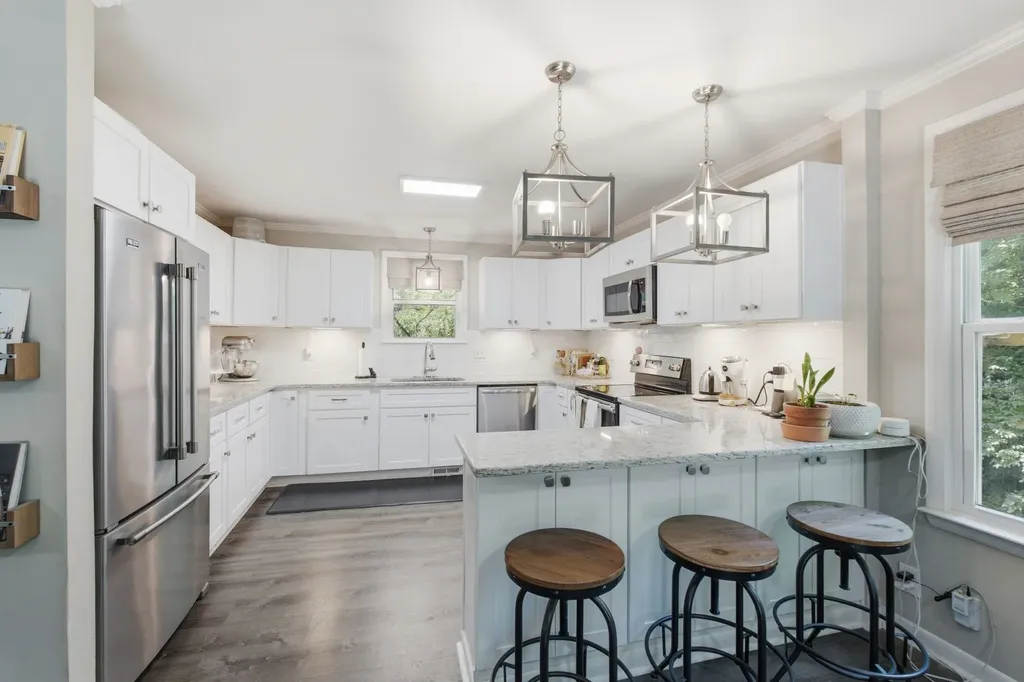 6419 Charlotte Road Circle Nashville TN 37209