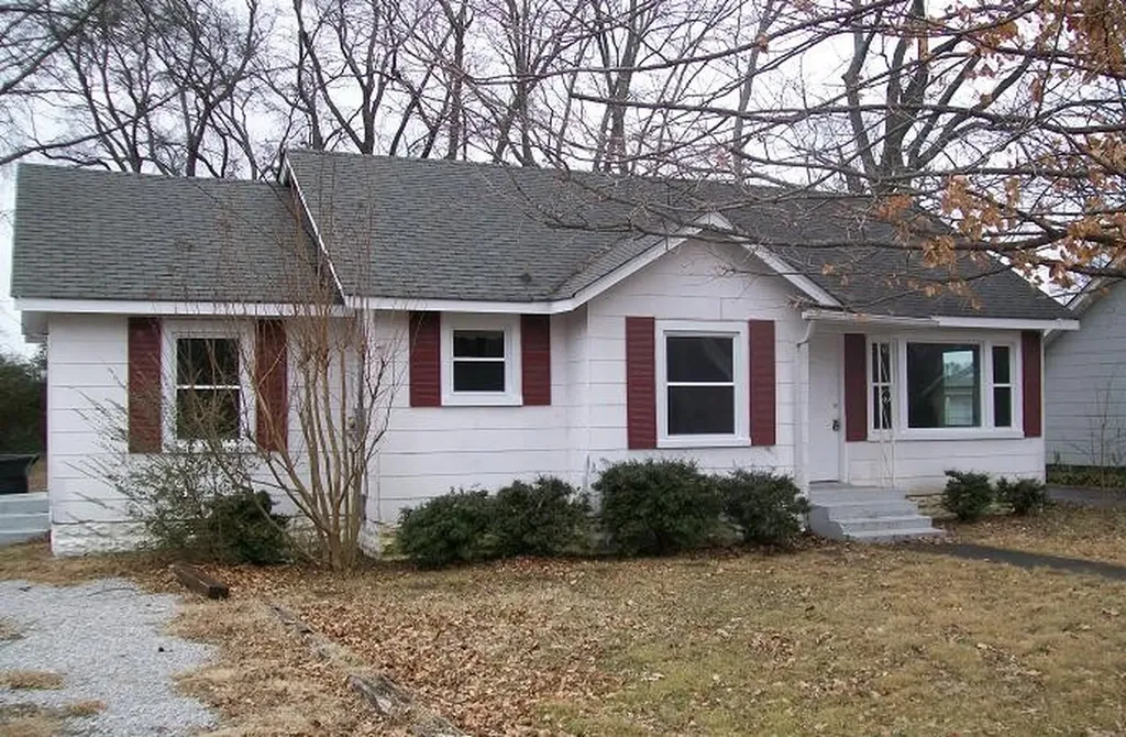 1107 Leaf Avenue Murfreesboro TN 37130