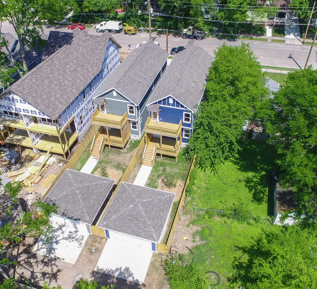 1823B 11th Ave, N Nashville TN 37208