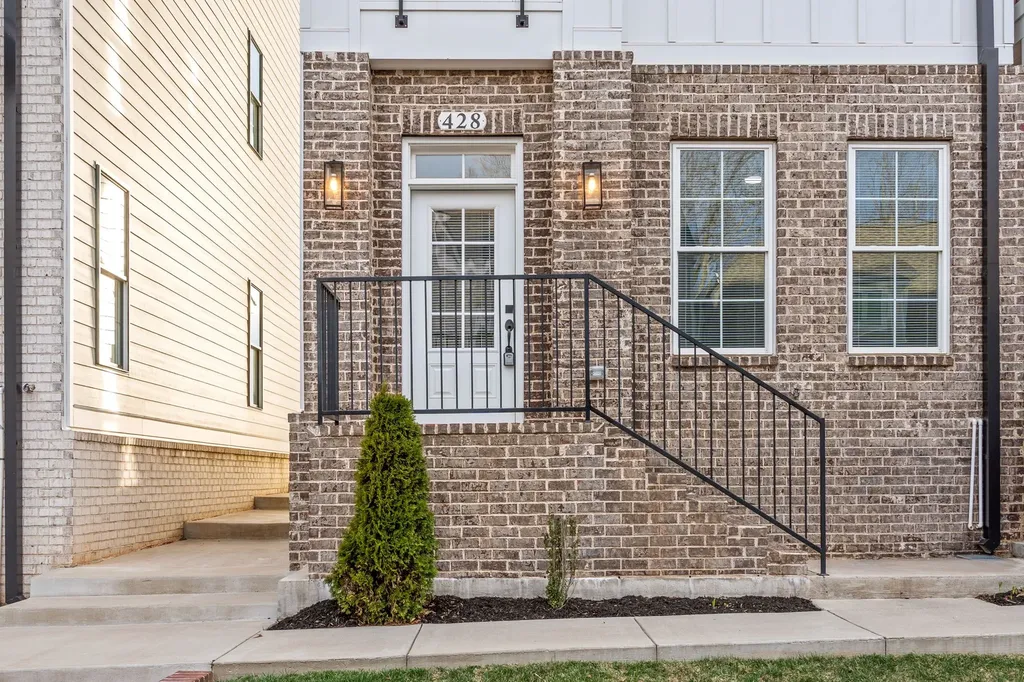 428 Centre Street Pleasant View TN 37146