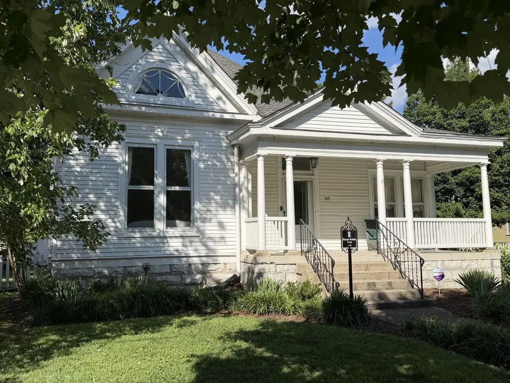 215 4th Ave, S Franklin TN 37064
