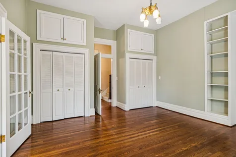 215 4th Ave, S Franklin TN 37064