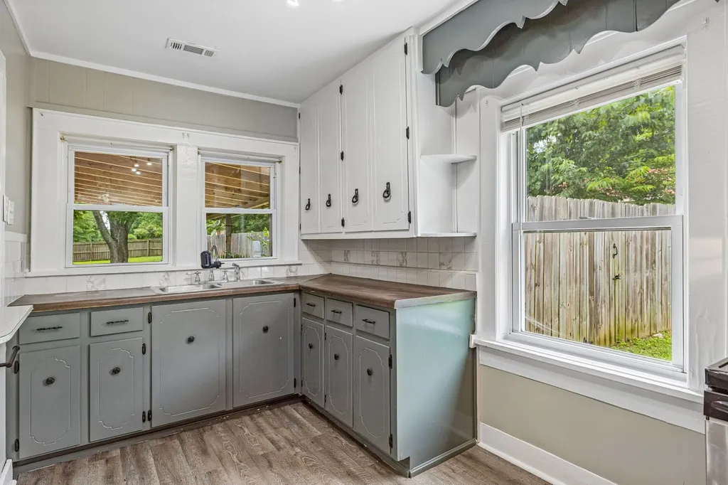 305 Eugene Road Columbia TN 38401