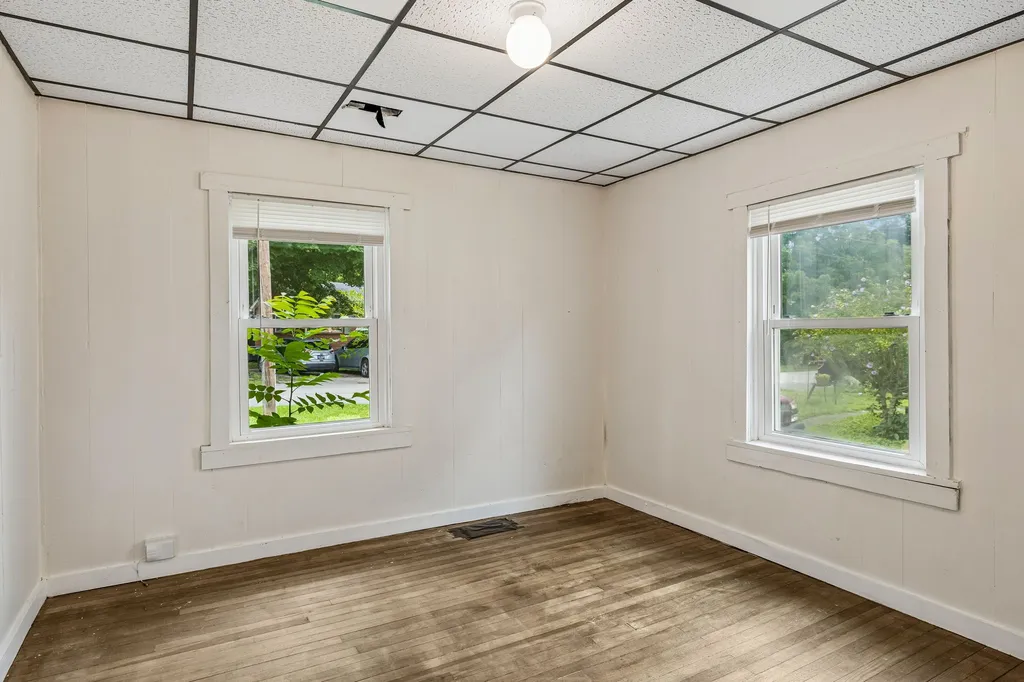 305 Eugene Road Columbia TN 38401