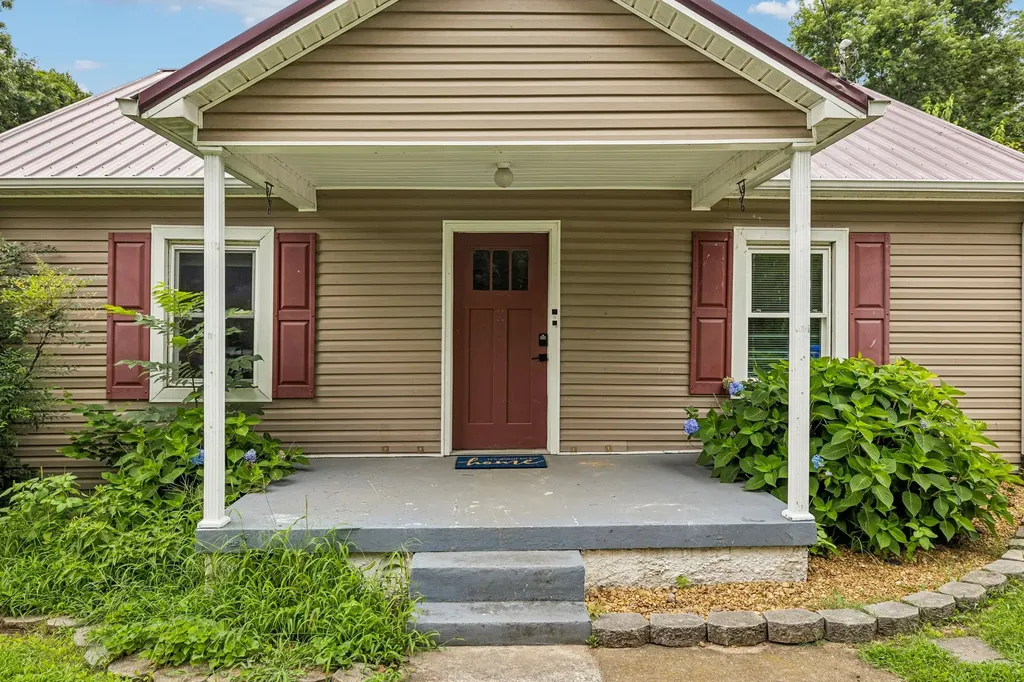 305 Eugene Road Columbia TN 38401