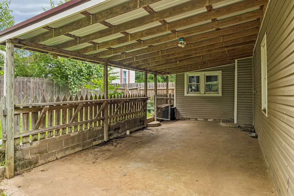 305 Eugene Road Columbia TN 38401