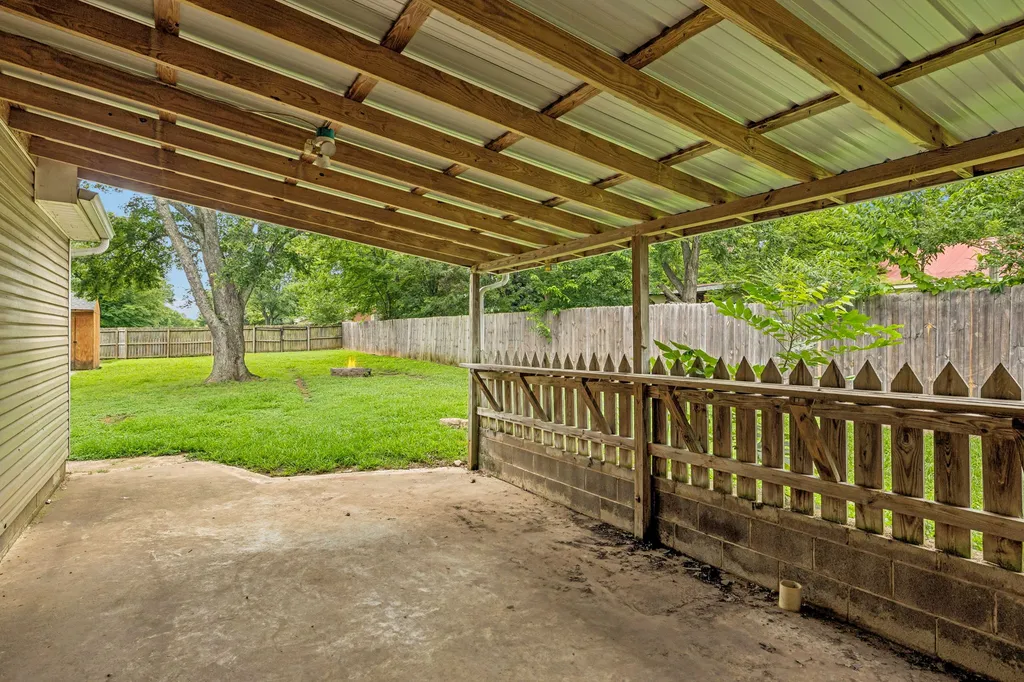 305 Eugene Road Columbia TN 38401