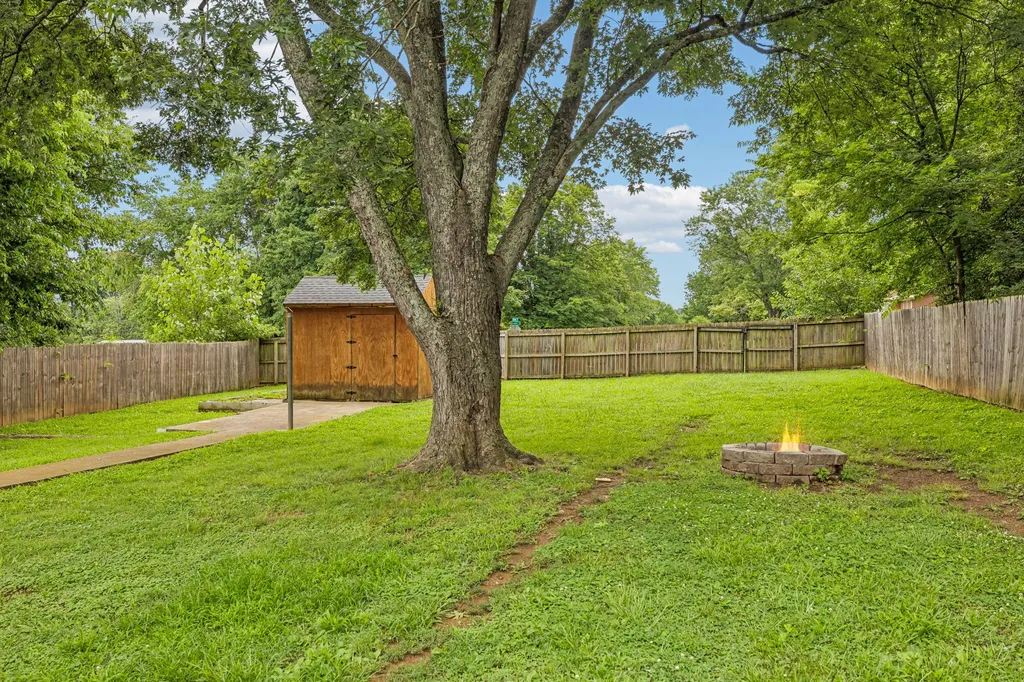 305 Eugene Road Columbia TN 38401